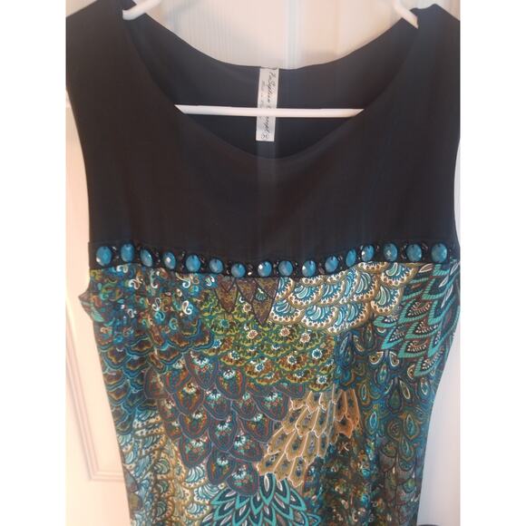 Women's Sleeveless Peacock Dress Size M Asymmetrical Bottom - Picture 3 of 7